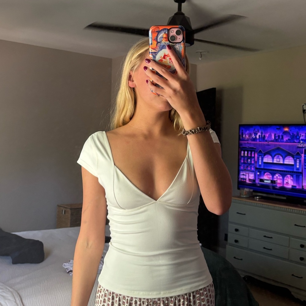 Free People Cream V-Neck Short Sleeve Top